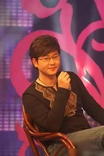 三婚两离，赵川情路坎坷，为啥却是最受欢迎的情感导师？