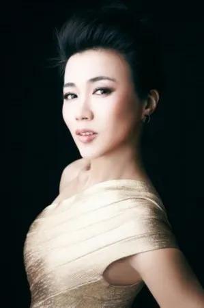 王艺禅：才貌双全，艺海扬帆