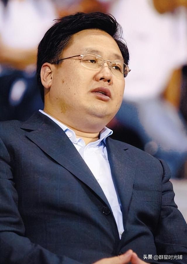 田海蓉丈夫徐明:28岁成富豪,44岁狱中病逝,今15岁女儿显成熟