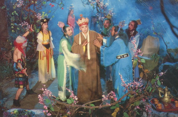 《西游记》王苓华演“杏仙”一夜爆红，却嫁华侨移居美国教舞蹈？