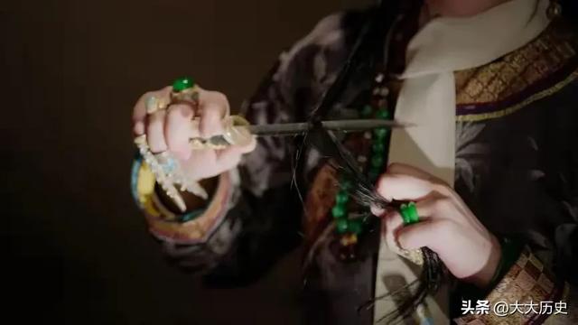 历史上真实的如懿为何失宠?真相远比电视剧更残酷！