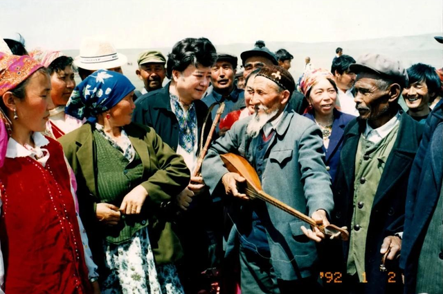 著名歌唱家胡松华：与张曼茹60年婚姻终有别，晚年女儿成他的依靠