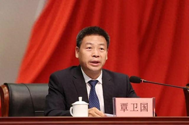 覃卫国任安徽省公安厅厅长（附简历）