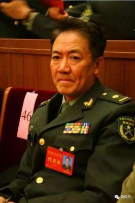 潘长江军衔级别(你知道明星的军衔都是什么级别的吗？)