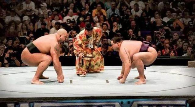 大秀哥：从体重450斤的大胖子，到6块腹肌的巨人，太不容易了