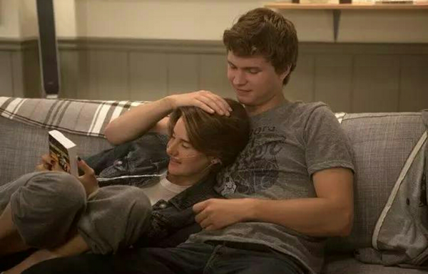 如何正确撩妹子的头发?