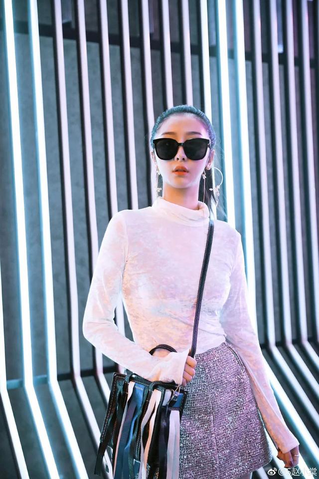 《青你2》排名惹争议，面冷心热的赵小棠竟然是她们中的隐形富二代