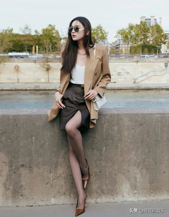 NO.2丨古力娜扎黑丝大赏：长腿诱惑力爆表，网友直呼看不够！