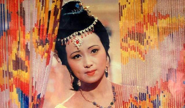 探秘《红楼梦》里秦可卿的身份：她真的是皇室私生女吗？