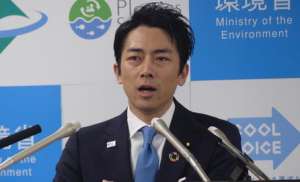 泷川雅美(约会已婚女老板，还用公款买单？小泉进次郎回应：私事不想谈)