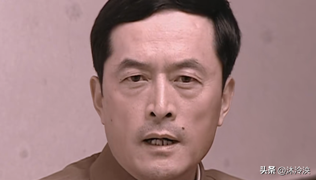 三刷《亮剑》：才懂成为俘虏的常乃超，为何能当上高级指挥系教员