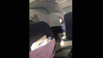 主持人涂磊宣布全家病倒，妻子患上肺炎，晒图再现脚下经典动作