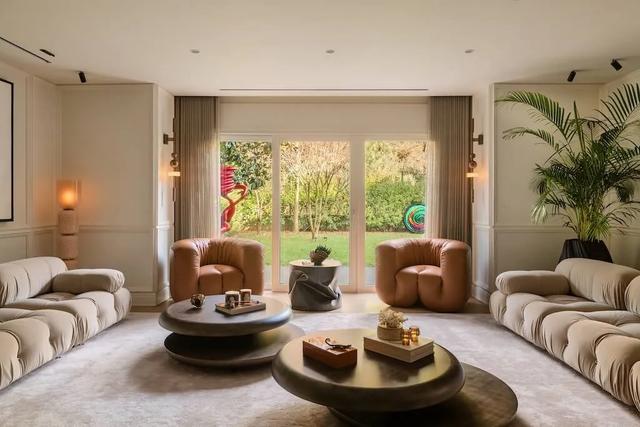 从精致到奢华的 E House，舒适的现代家庭住宅