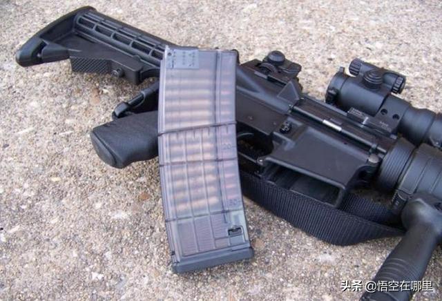 百年难题被解决!枪战中如何查看剩余弹量,不用局限这三种方法了