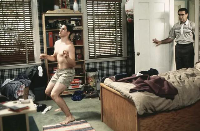 10部爆笑欧美喜剧片，全程笑点不断，真正的百看不厌！