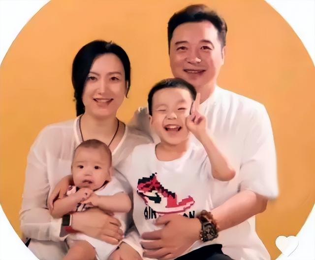 《无间》张晞临：成名前请客赊遍一条街，48岁后连生两个儿子