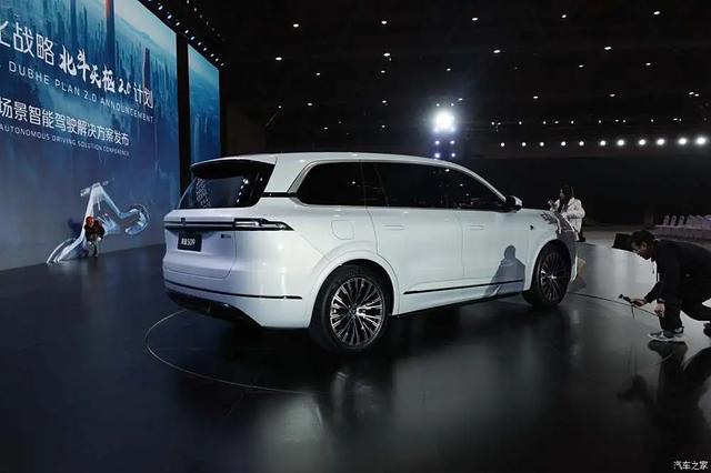 深蓝S09 长超5米2，豪华大6座SUV！“9”字辈家族添新丁！