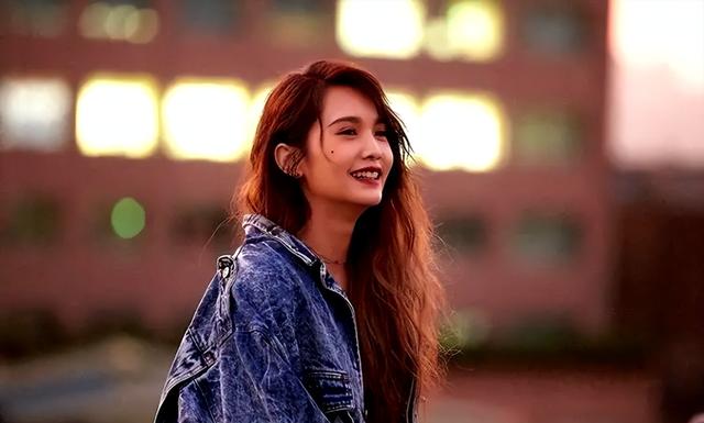 杨丞琳连续十年为李荣浩庆生，这才是真夫妻的相处方式