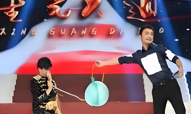 负债百万露宿街头、离婚、锒铛入狱，星光大道草根歌手现状太落魄