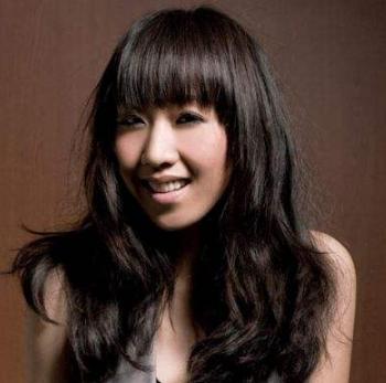 孟楠写的歌旋律缠绵,声线娴熟多变,音乐不是事业而是人生