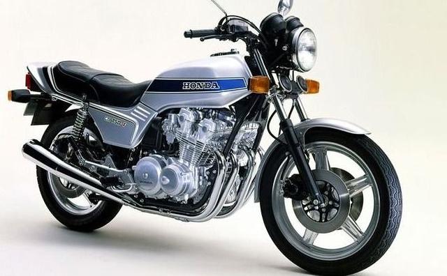 2023款本田CB1300经典史宾赛配色