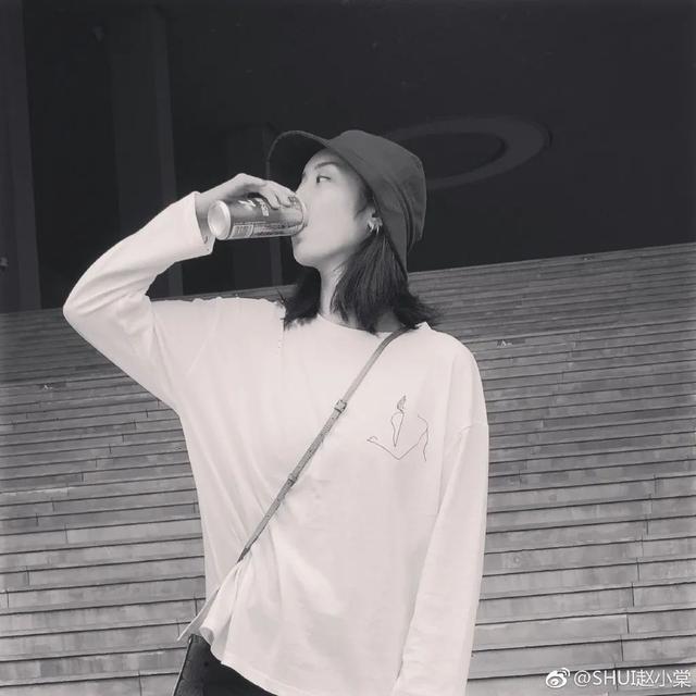 《青你2》排名惹争议，面冷心热的赵小棠竟然是她们中的隐形富二代