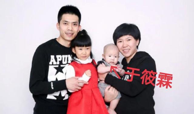 德云社“霄”字科六人。岳云鹏的徒弟好像更有出息些。