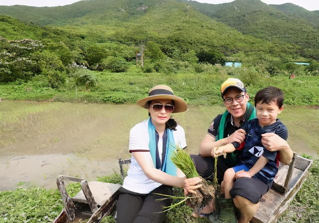 深度开扒:郭晶晶嫁给霍启刚八年,给霍家带去了什么影响?