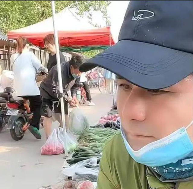 负债百万露宿街头、离婚、锒铛入狱，星光大道草根歌手现状太落魄