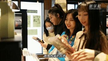 走红全网的“00后”宿舍组合，啥来头？