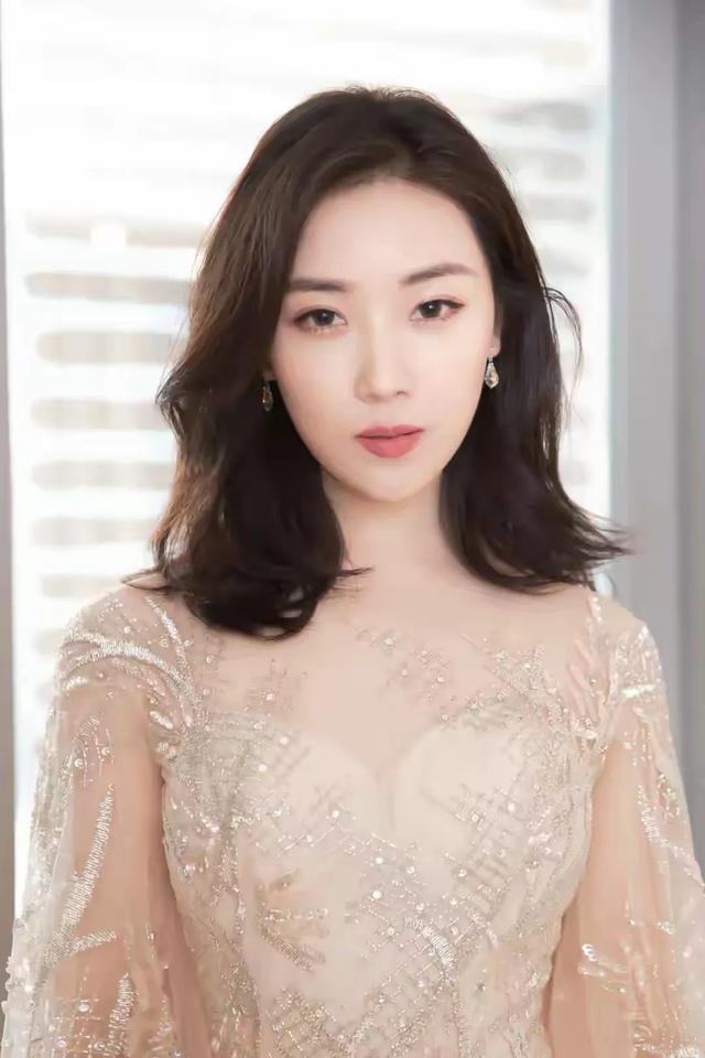 菅纫姿：用演技书写多彩人生的内地女星！