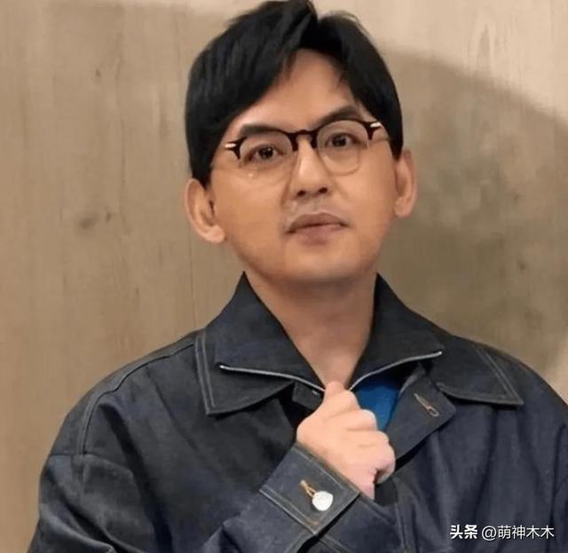 黄子佼购买上百部未成年不雅影片，被指恋童，历届女友都偏幼态