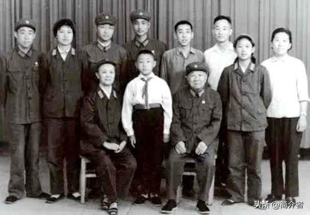 年长毛主席一岁的大将军——张云逸