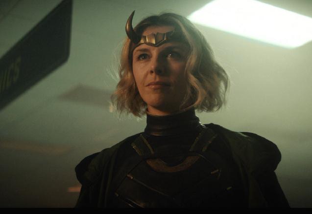 女洛基现身！网友凭细节猜测其真实身份竟是她？