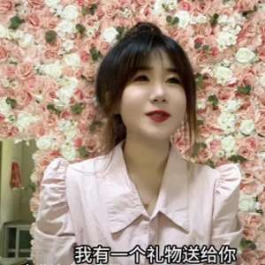 小贾是谁(百万网红小贾老师直播带货首秀一家三口齐上阵，在线人气破8万)