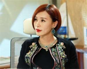 余玥(41岁的她，搭戏过胡歌，饰演过最坏的母亲)