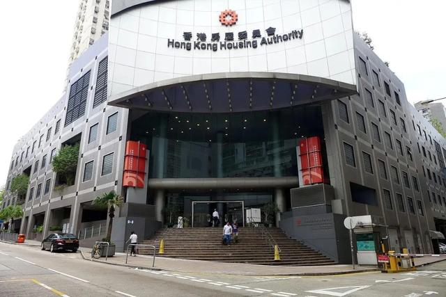 港府两度败诉之后，香港通过最新“反同”议案守护“一夫一妻”！刘淑仪弃权：有重量级人物游说她支持该议案