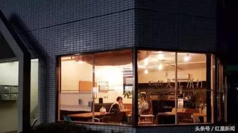 不工作上学不沟通……日本孤独终老的50万蛰居族：最长已隔绝十多年