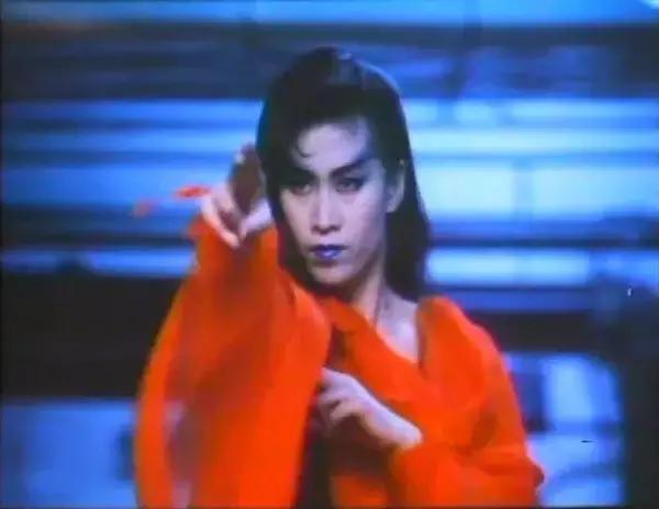 和王小凤并称鬼后，最美女僵尸，如今幸福美满