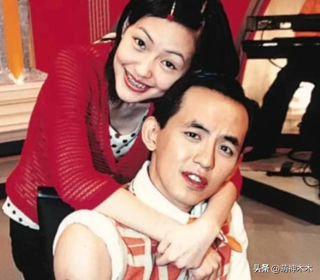 黄子佼购买上百部未成年不雅影片，被指恋童，历届女友都偏幼态