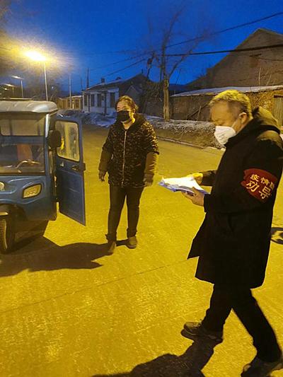 王立辉：用本色和担当让党徽熠熠生辉