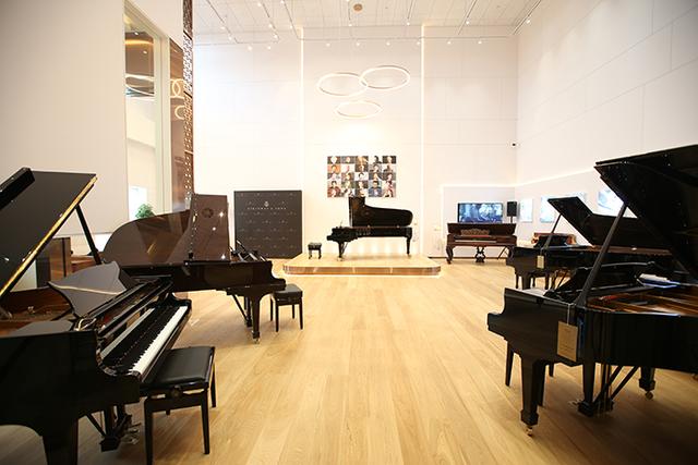 无名小子在厨房里创业做的钢琴 后来成了钢琴代名词