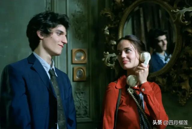 大尺度三级电影《戏梦》，青春与欲望的碰撞，观众大饱眼福