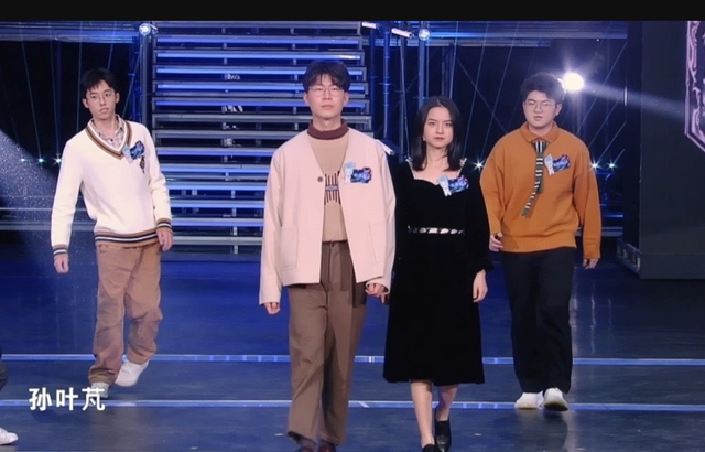 出生就是困难模式？少年先天脊柱裂，却逆天改命成最强大脑