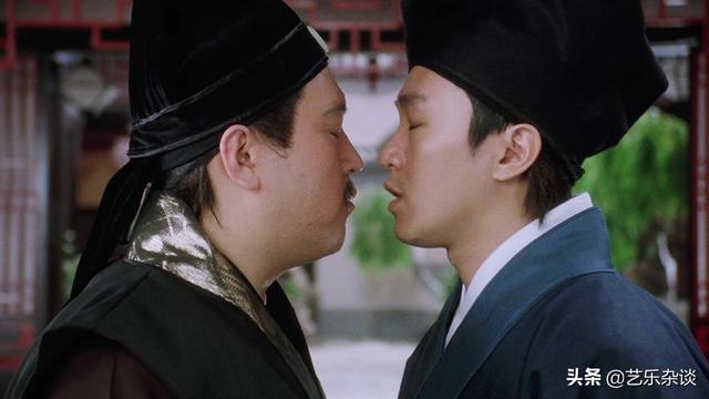 《唐伯虎点秋香》里的极品贱男，我觉得他应该排第一