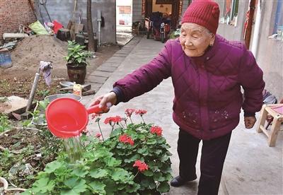 闲不住爱干家务 与儿媳相处和睦