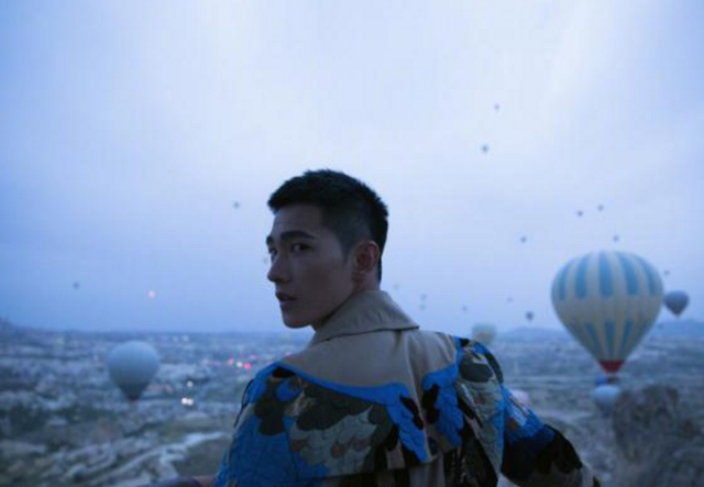 杨洋新发型真是绝了！剪寸头man到爆炸，再不是当初的奶油小生了