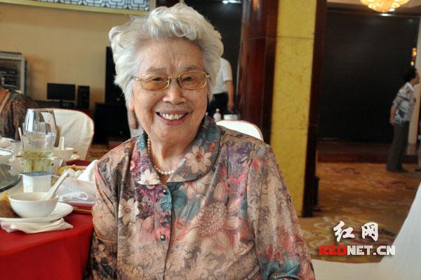 回顾那些年，八千湘女一起走过的青春