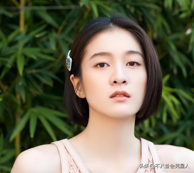 杨紫，终于把自己玩儿脱了