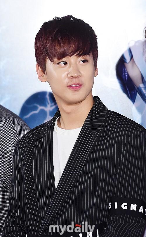 [MD PHOTO] 韩国偶像组合TEEN TOP参加《X战警：天启》宣传活动